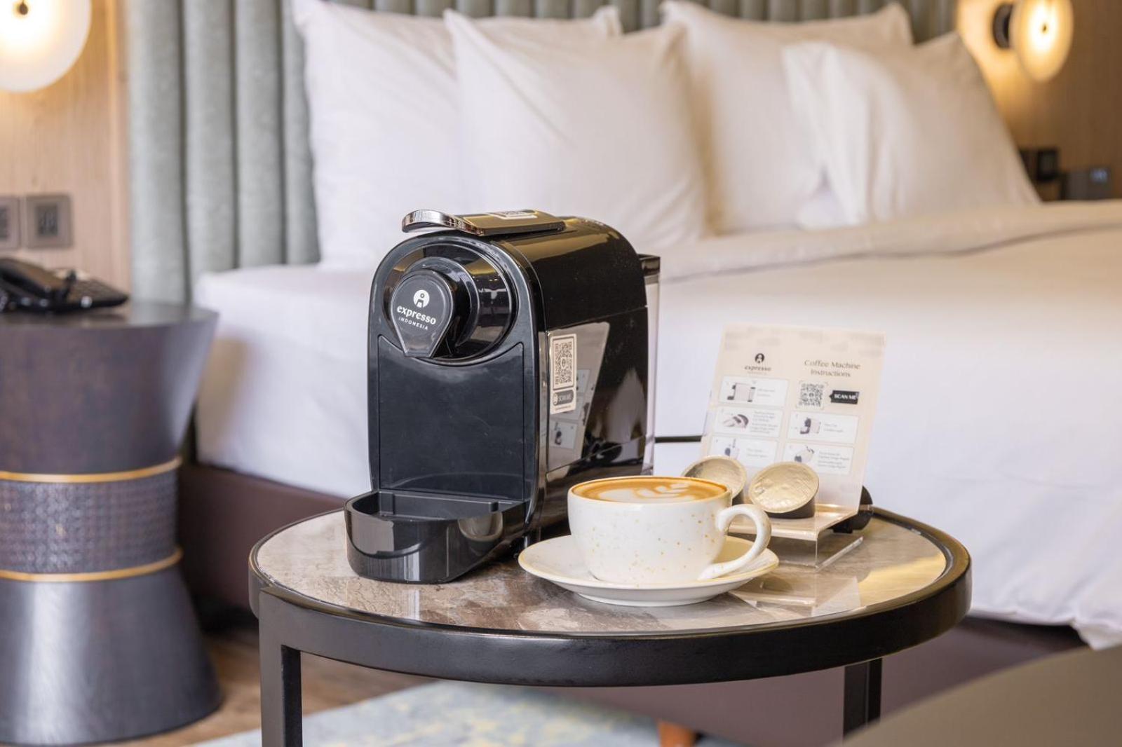 Mangkuluhur Artotel Suites Jakarta Exteriör bild